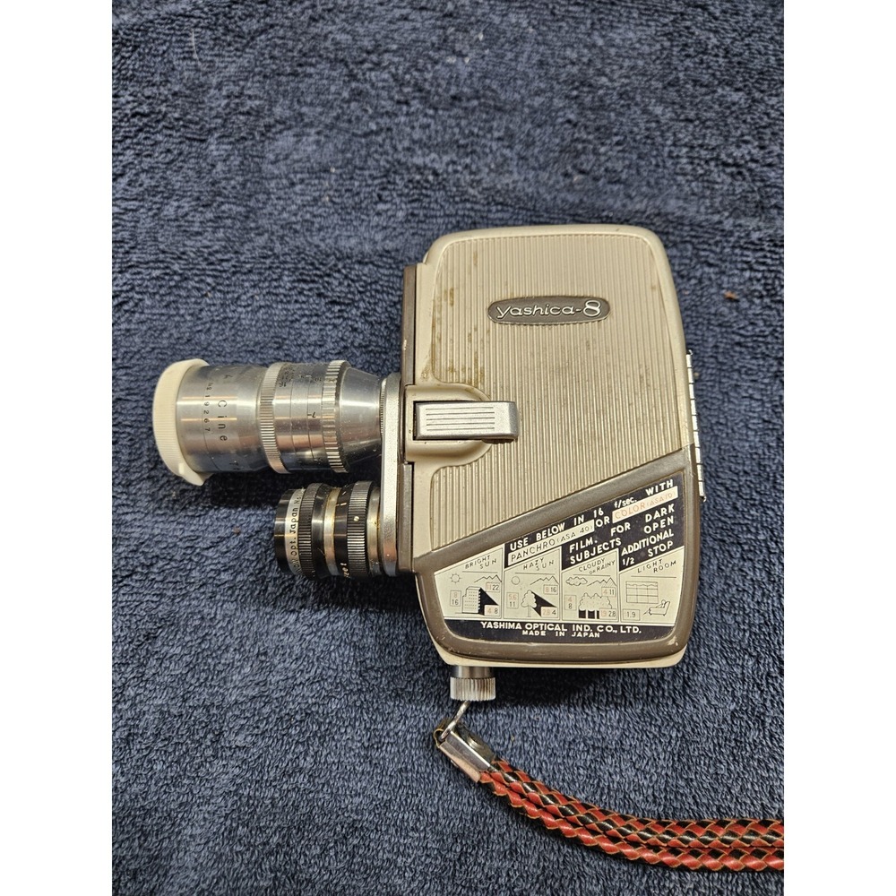 Vintage YASHICA -8‎ 8MM MOVIE CAMERA Made In Japan Not Tested